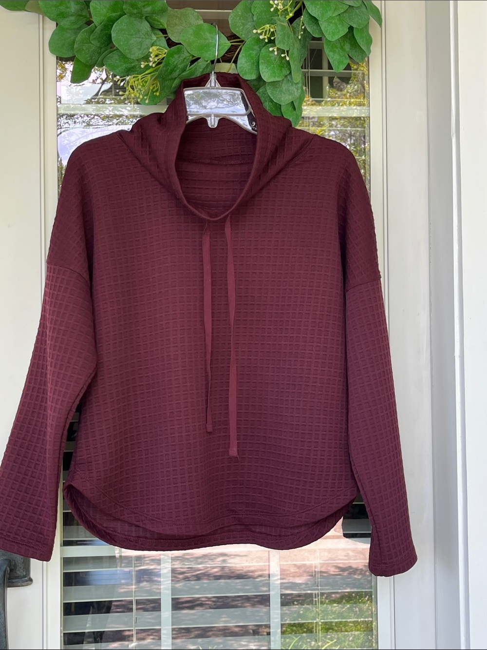 NWT Max Studio Mauve-Burgundy Cowl Neck Waffle Knit Pullover, Sz XS